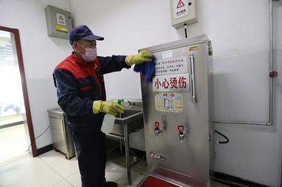 北京 防疫期间高速免通行费 服务区每日至少消毒四次保安全